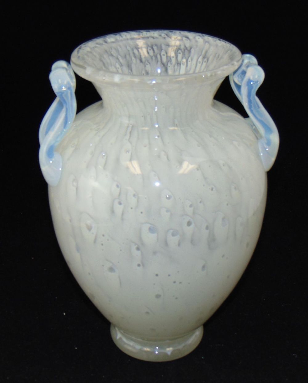 Lot 341: Steuben Cluthra M handle glass vase