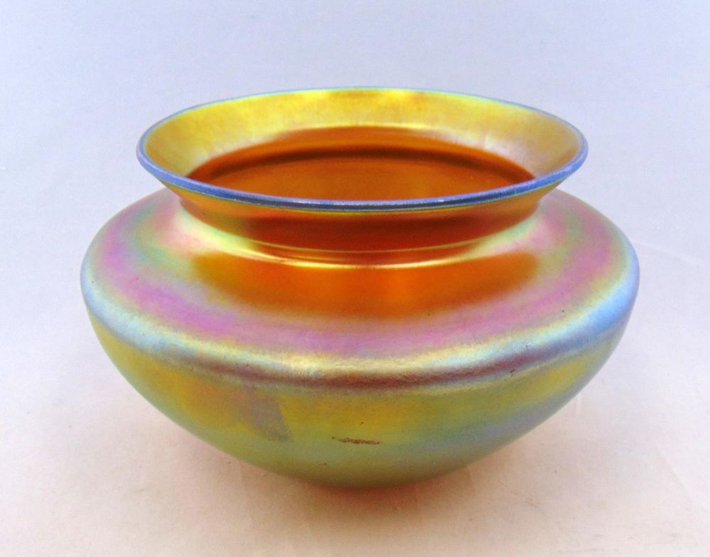 Lot 360: Steuben Gold Aurene glass vase