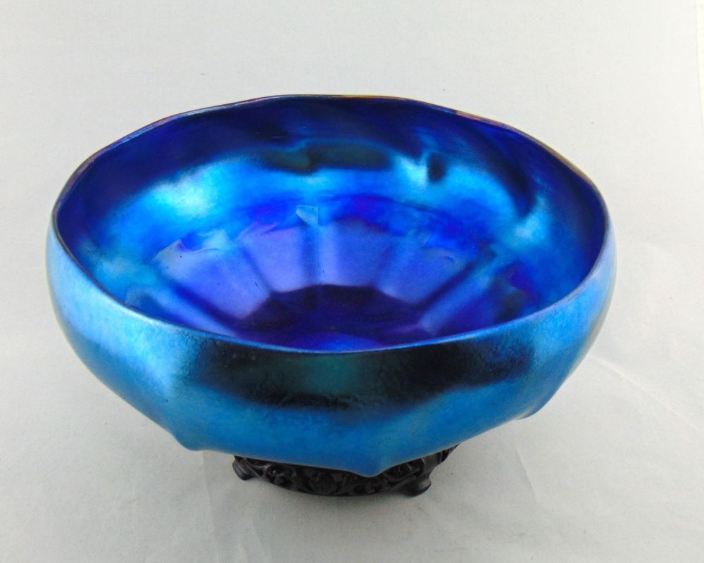 Lot 376: Large Tiffany Blue Favrile bowl