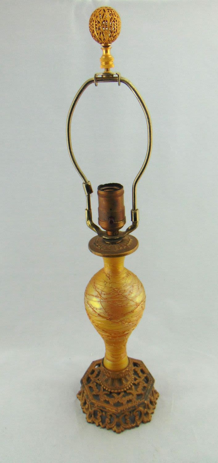 Lot 395: Durand Art Glass lamp