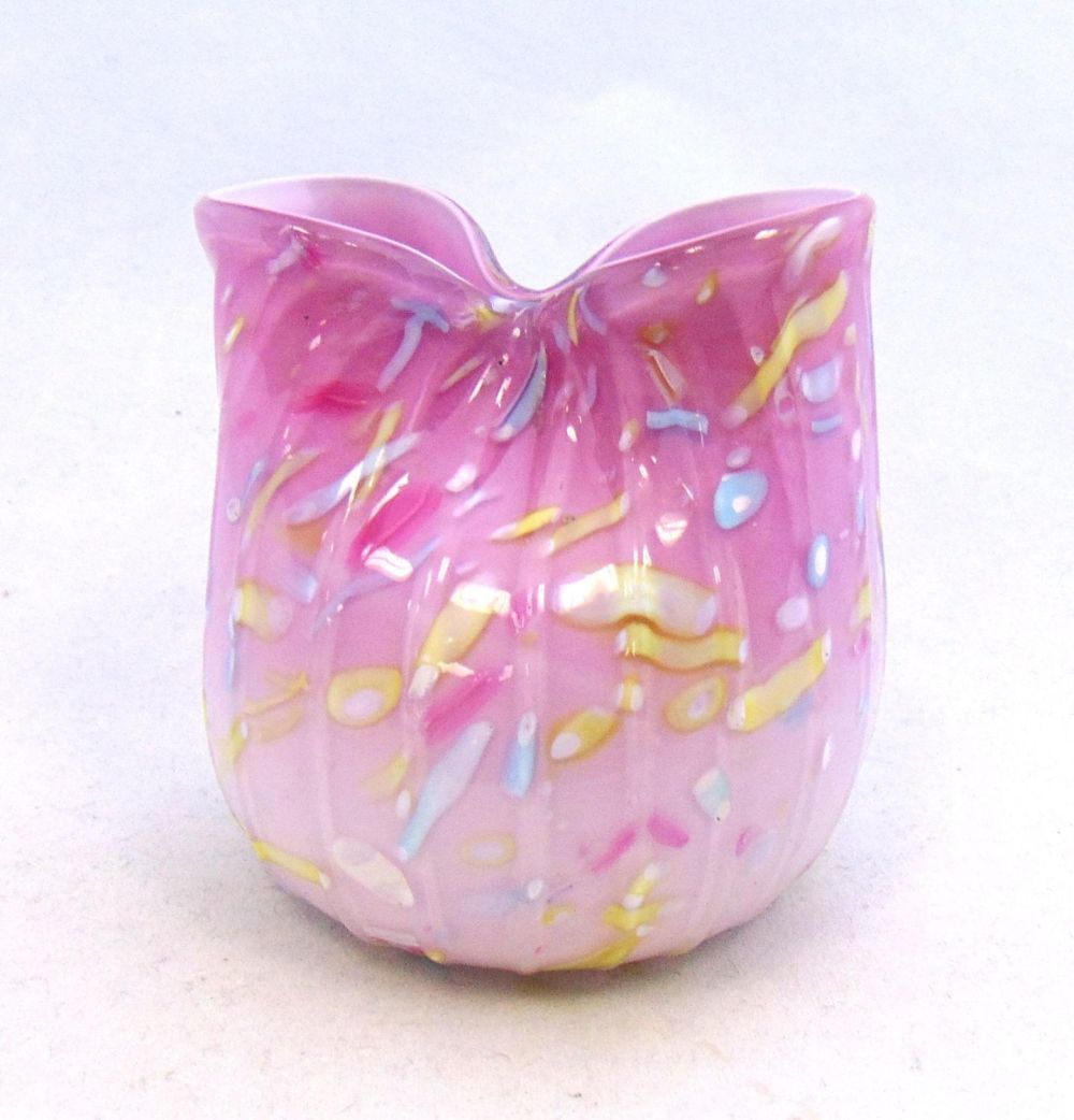 Lot 213: Peloton art glass rose bowl