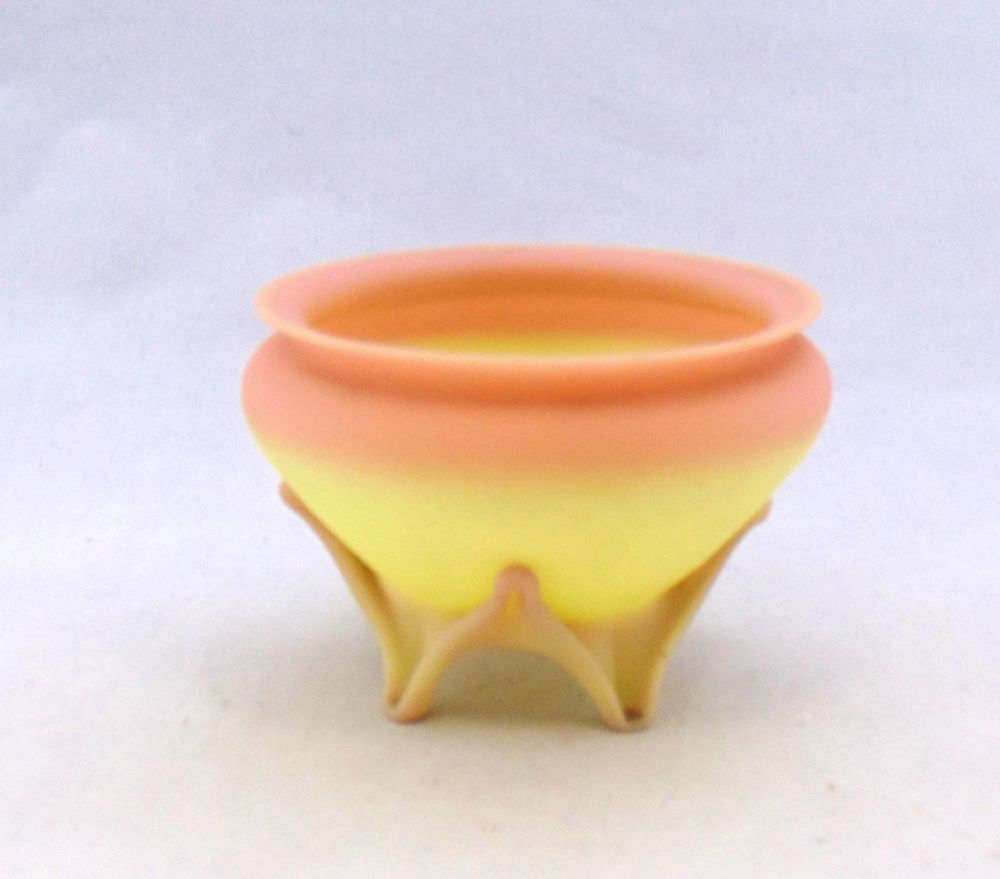 Lot 253: Mt. Washington Burmese sugar bowl