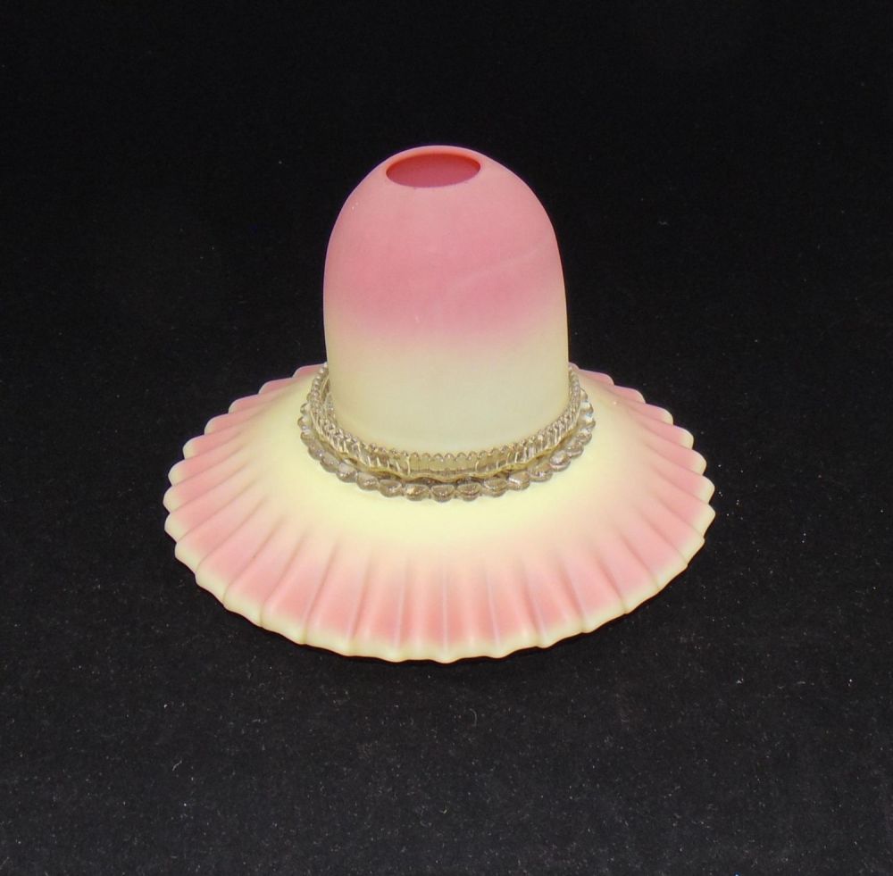 Lot 254: Webb Burmese fairy lamp
