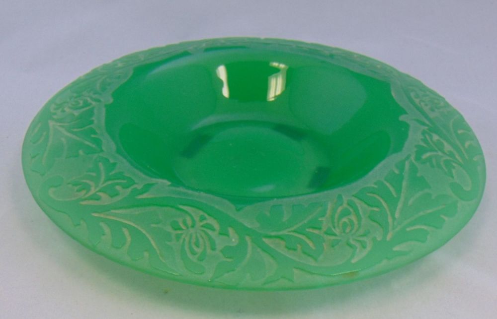 Lot 154: Steuben ACB glass center bowl