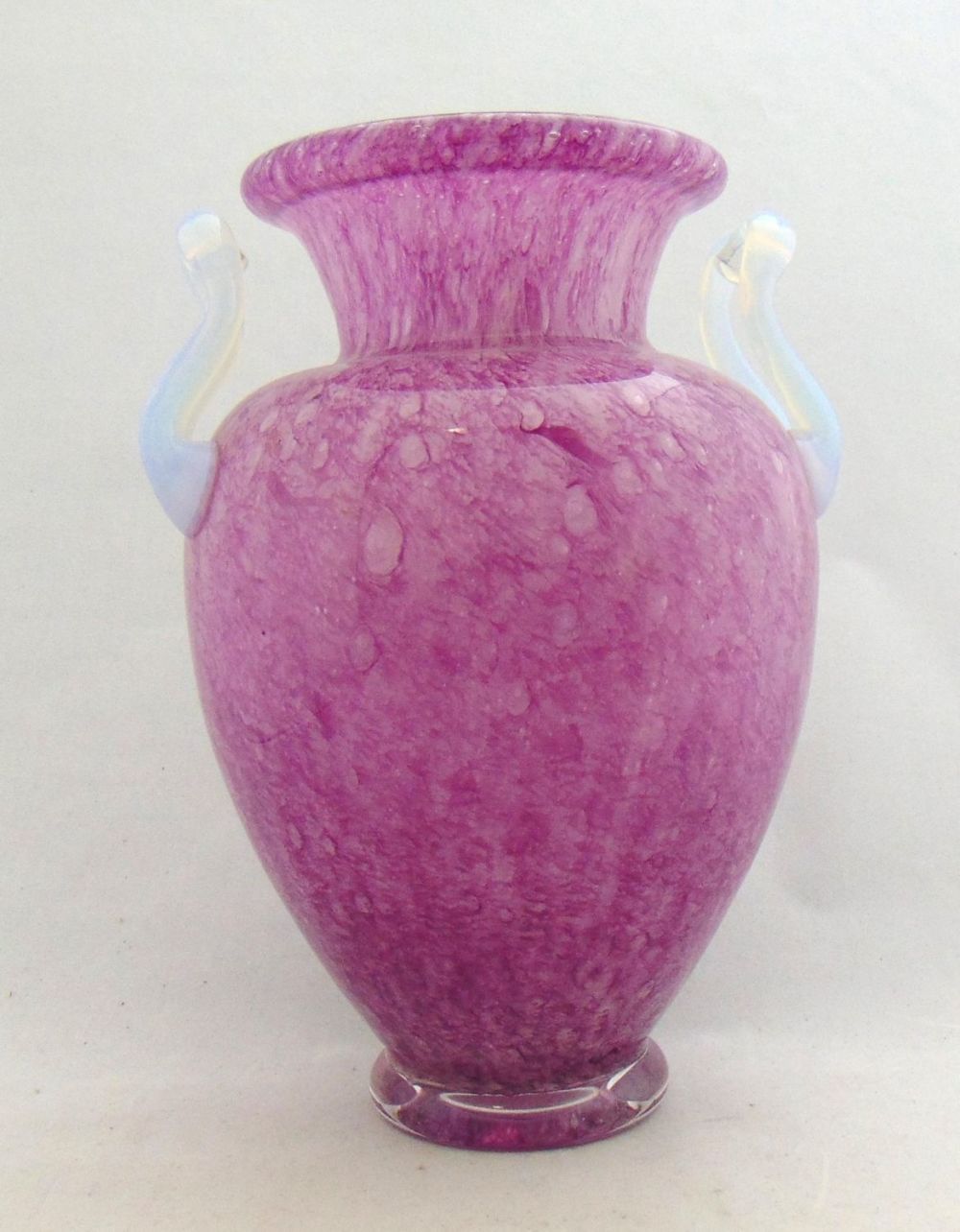 Lot 166: Steuben Cluthra M handle glass vase