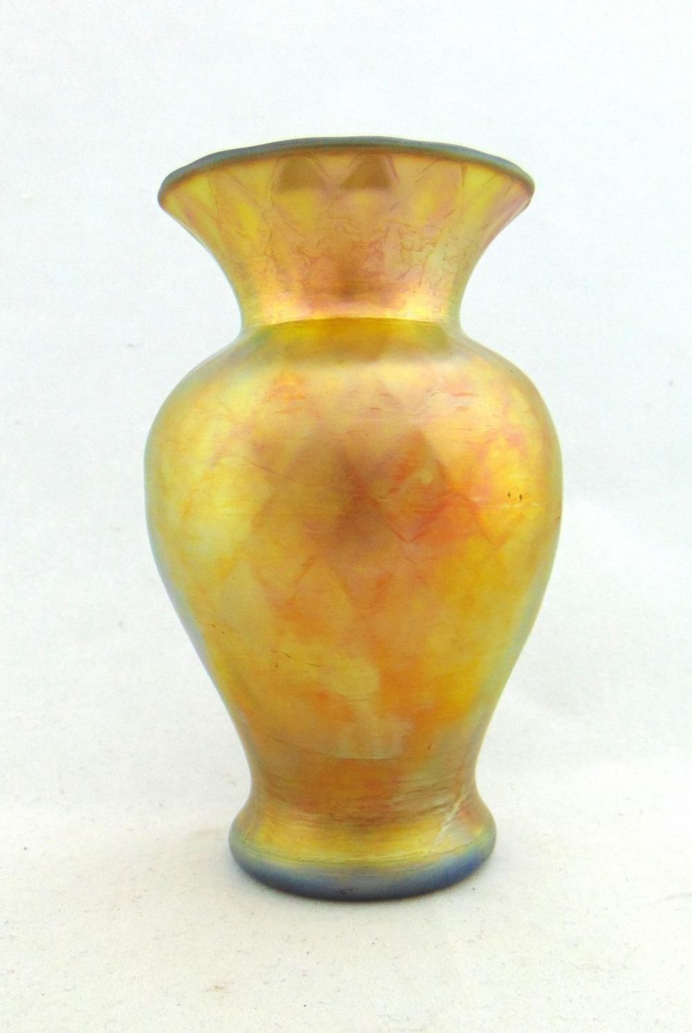 Lot 170: Steuben gold Aurene glass vase