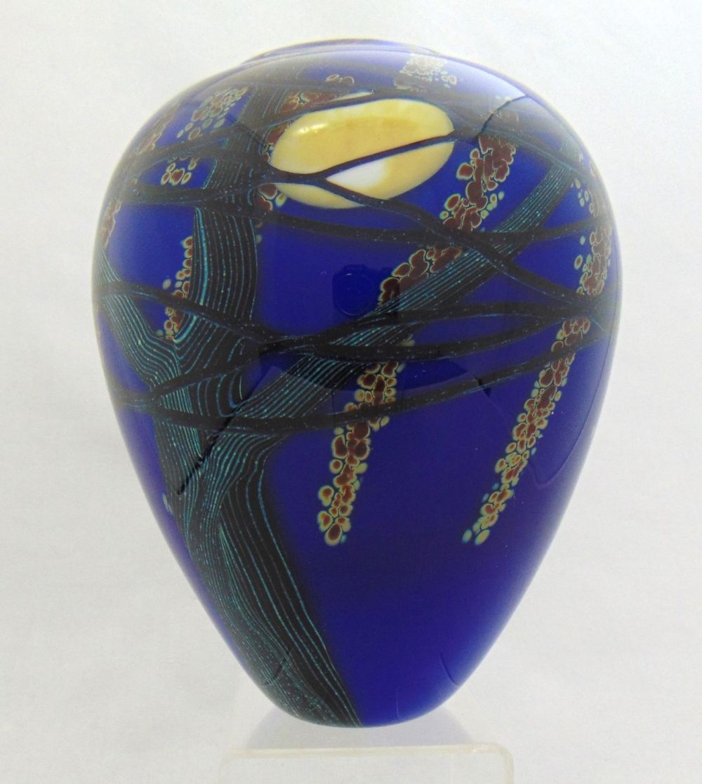 Lot 365: Rick Satava Harvest moon glass vase