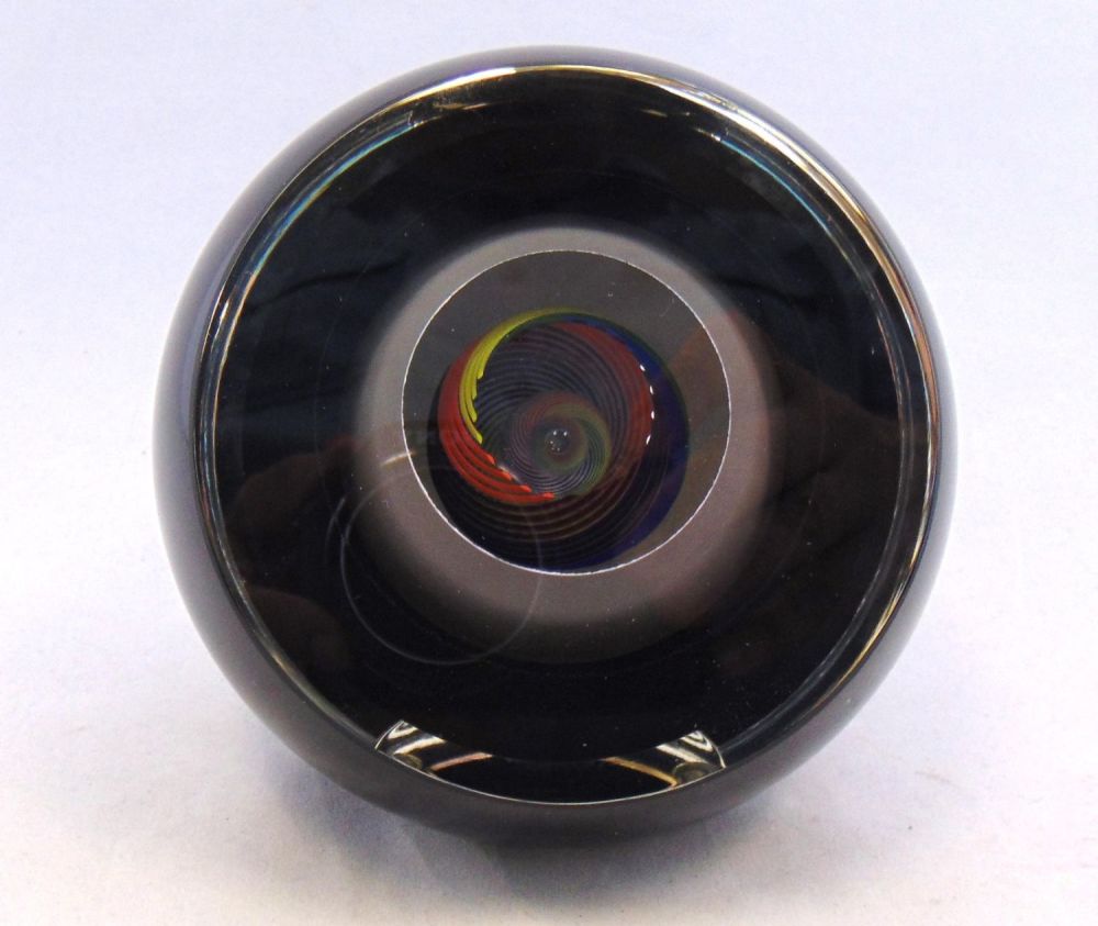 Lot 378: Paul Harrie art glass paperweight