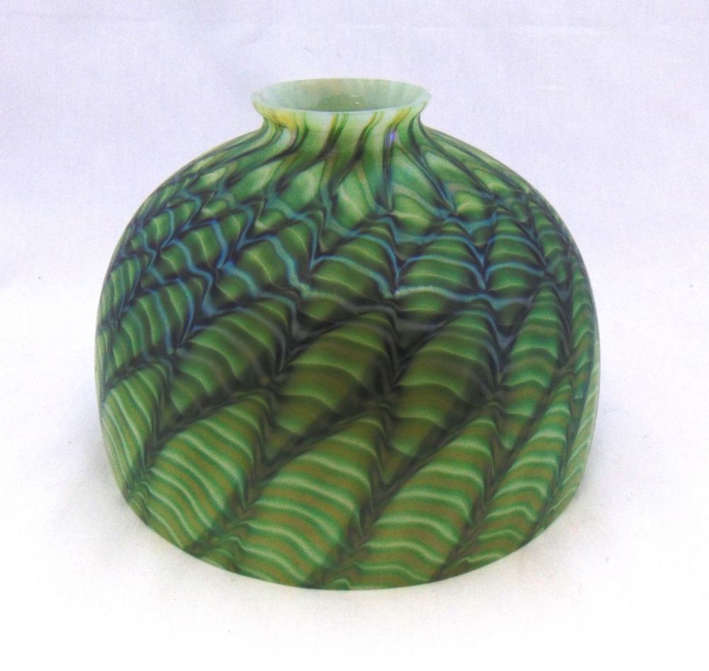 Lot 392: Lundberg Art glass shade
