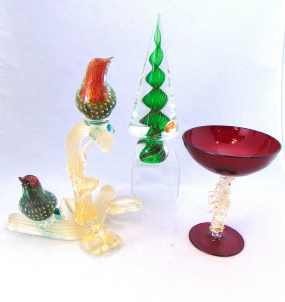 Lot 393: Three Murano glass items
