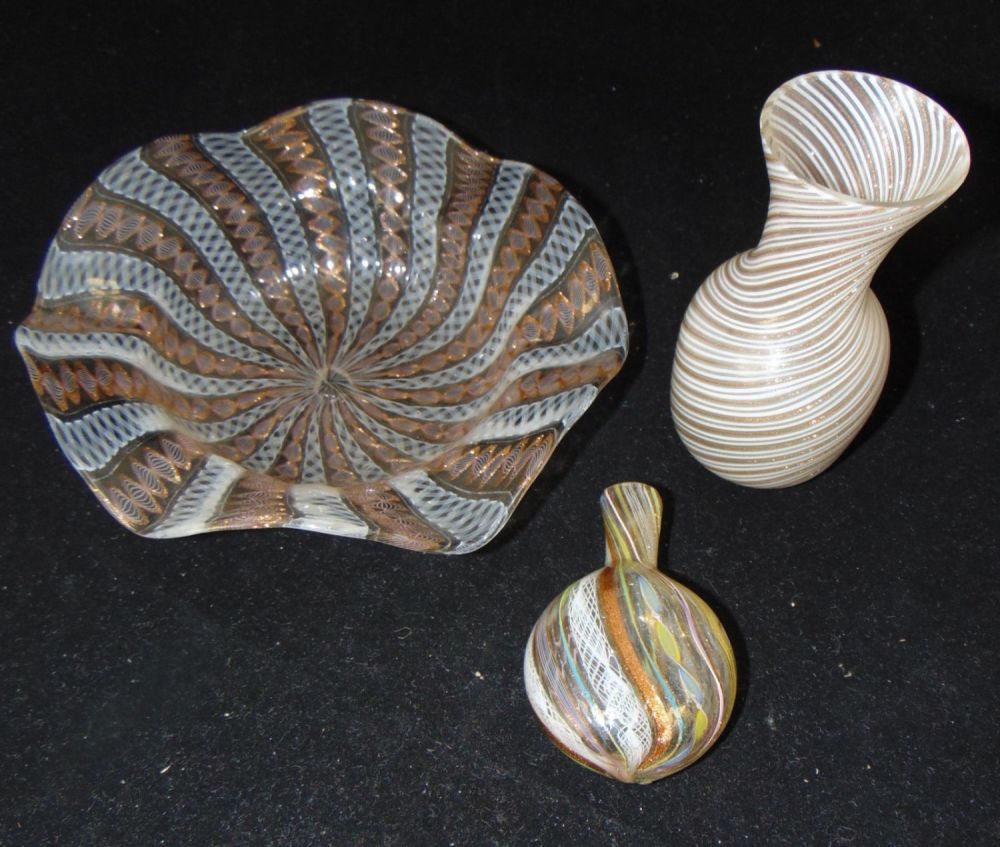 Lot 394: Three piece grouping of Murano glass