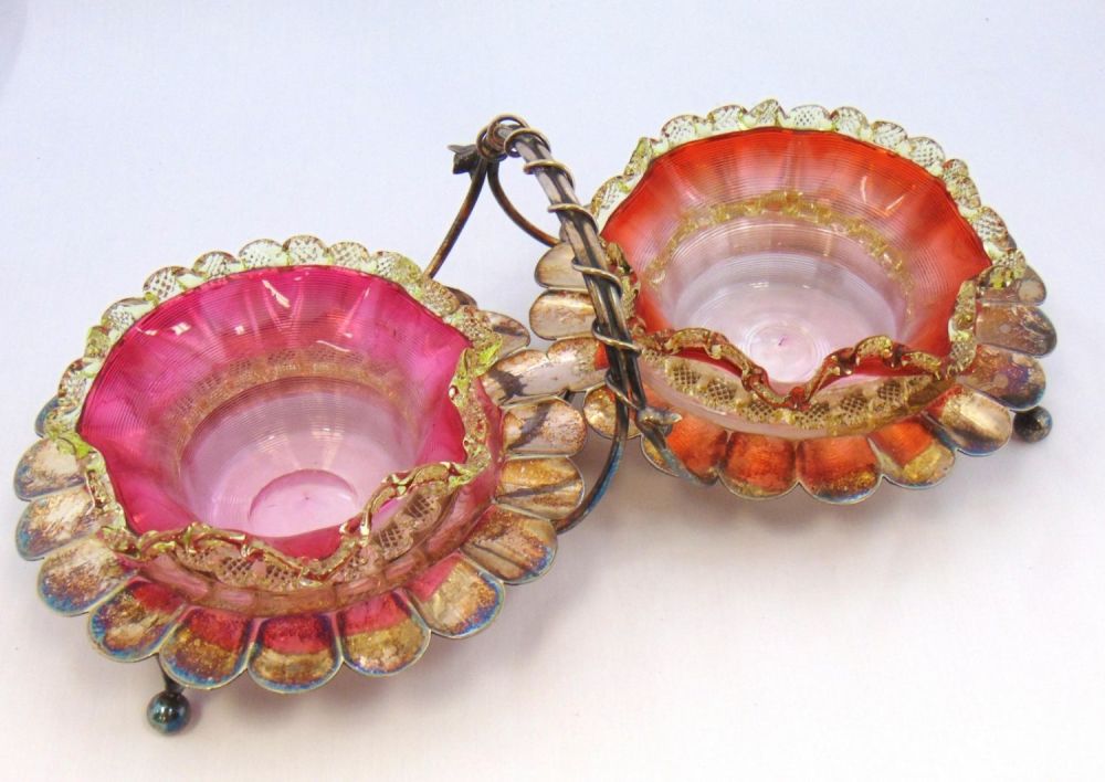 Lot 218: Victorian double sweet meat tray