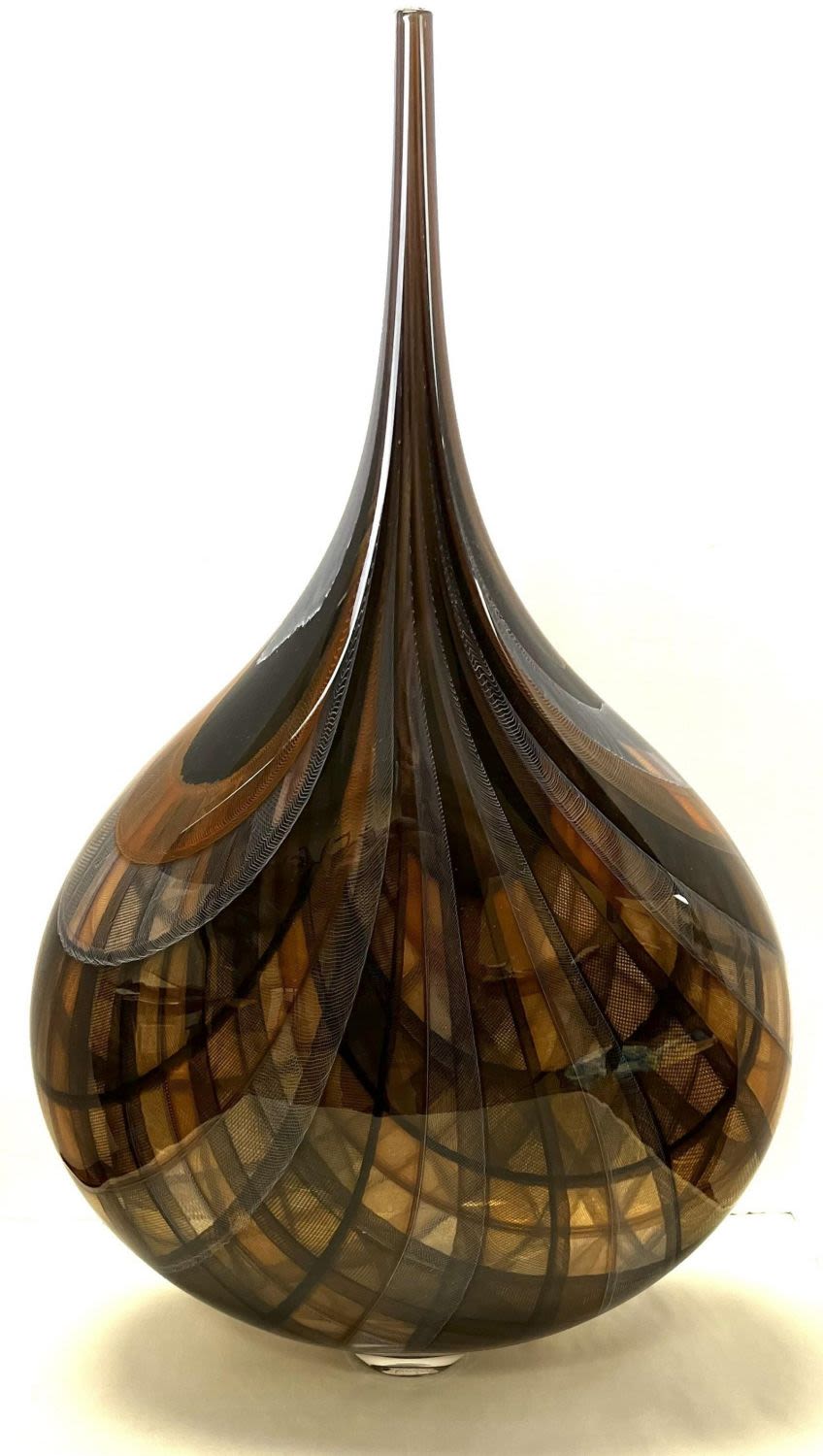 Lot 250: Lino Tagliapietra art glass vase
