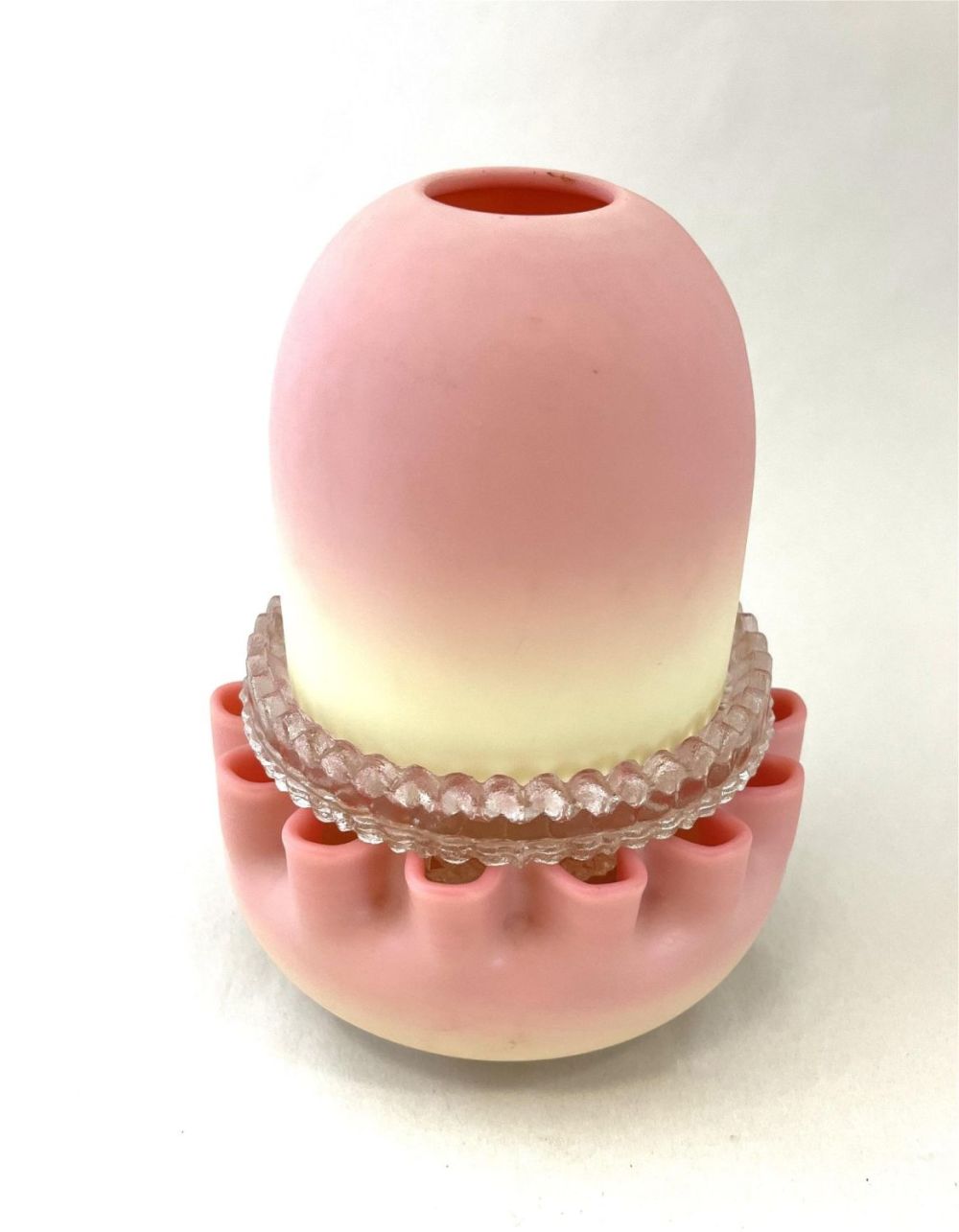 Lot 180: Webb Burmese Fairy Lamp