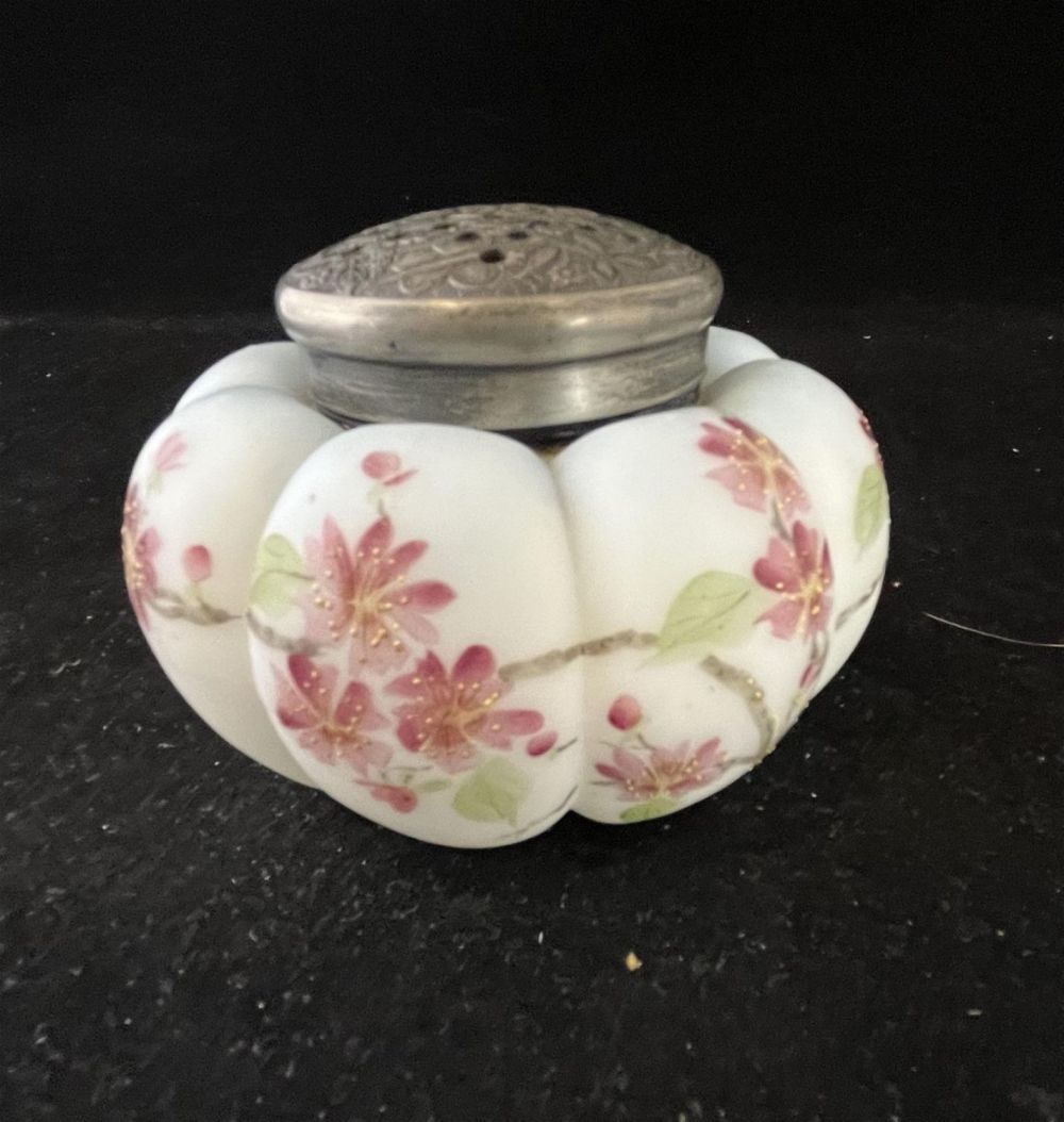 Lot 190: Mt. Washington blue sugar shaker