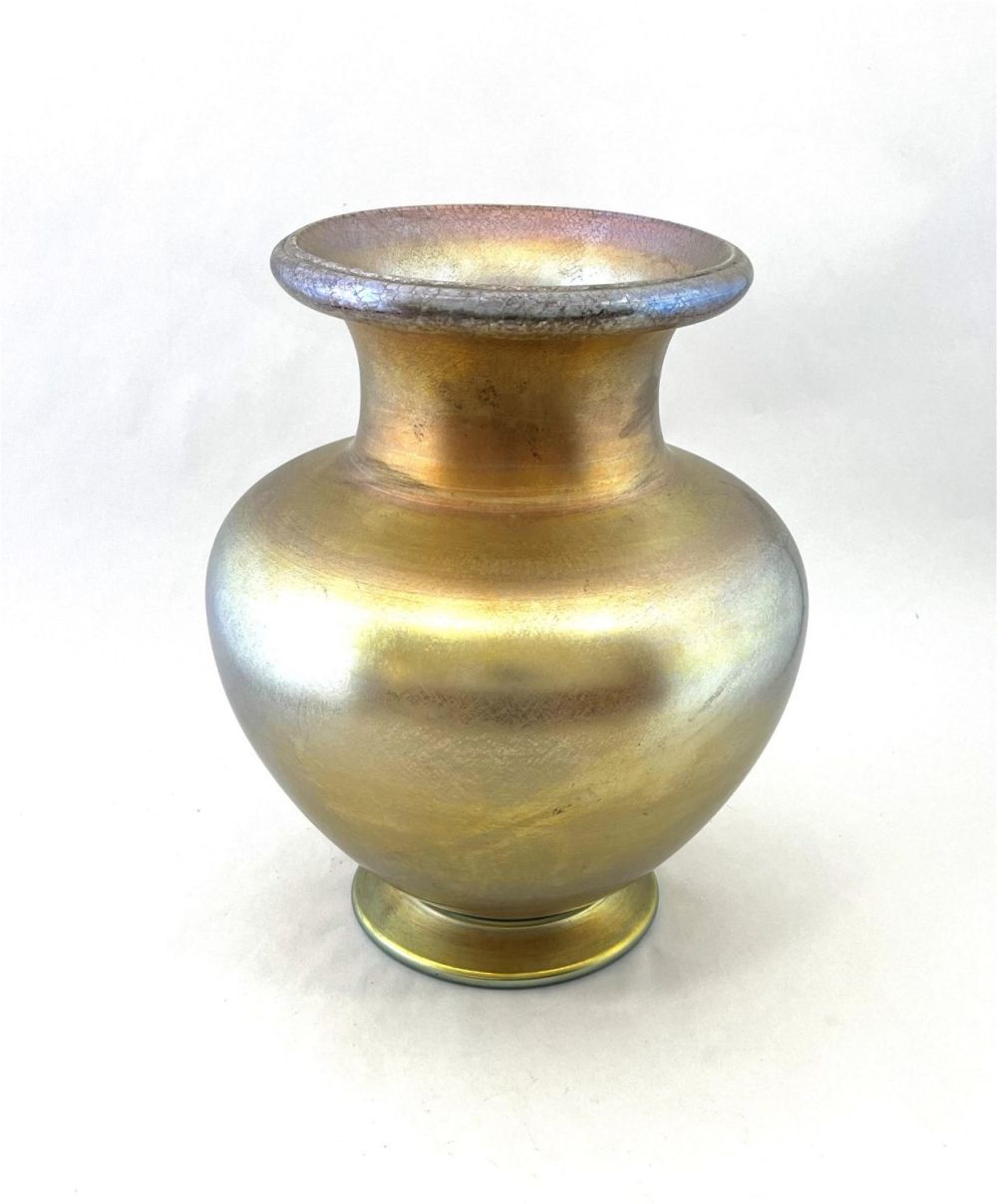 Lot 337: Large Tiffany Gold Favrile glass vase