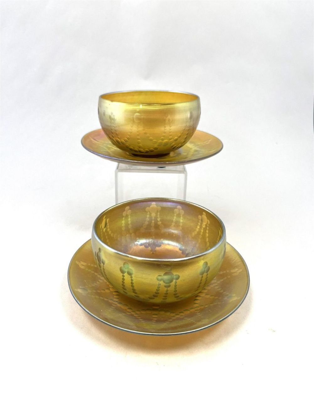 Lot 342: Pair of Tiffany finger bowls and plates