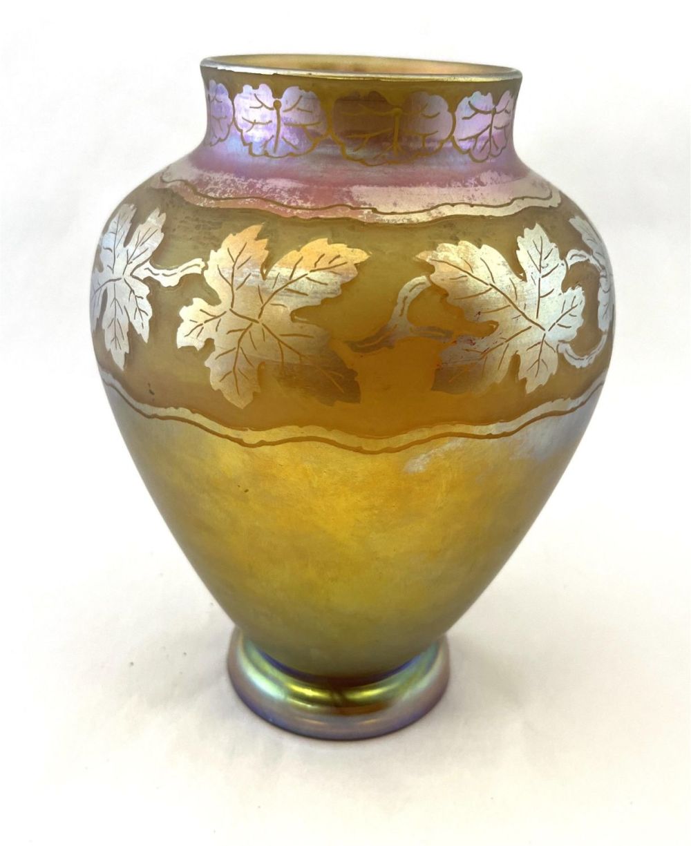 Lot 345: Tiffany Gold Favrile decorated vase