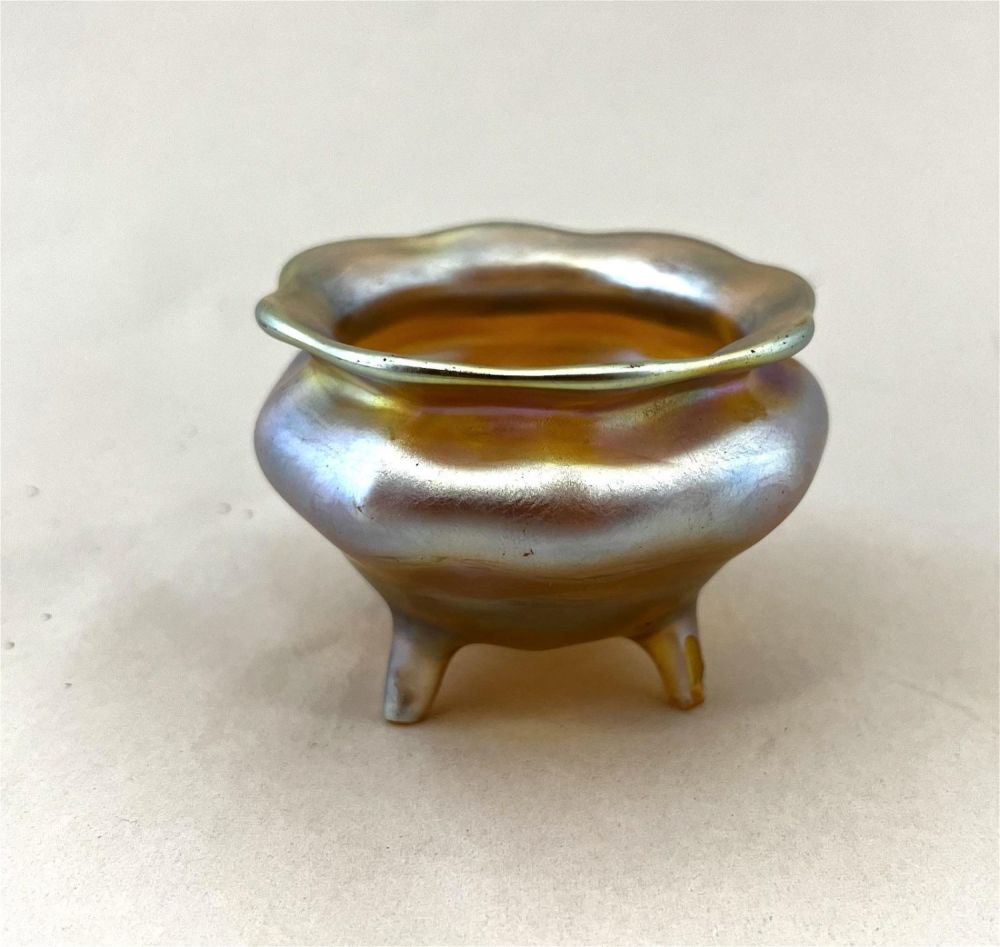 Lot 348: Tiffany Gold Favrile footed salt