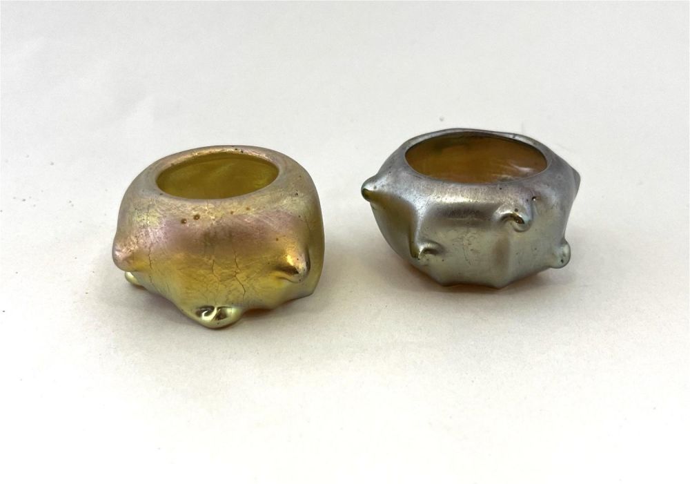 Lot 356: Pair of Tiffany gold Favrile salts