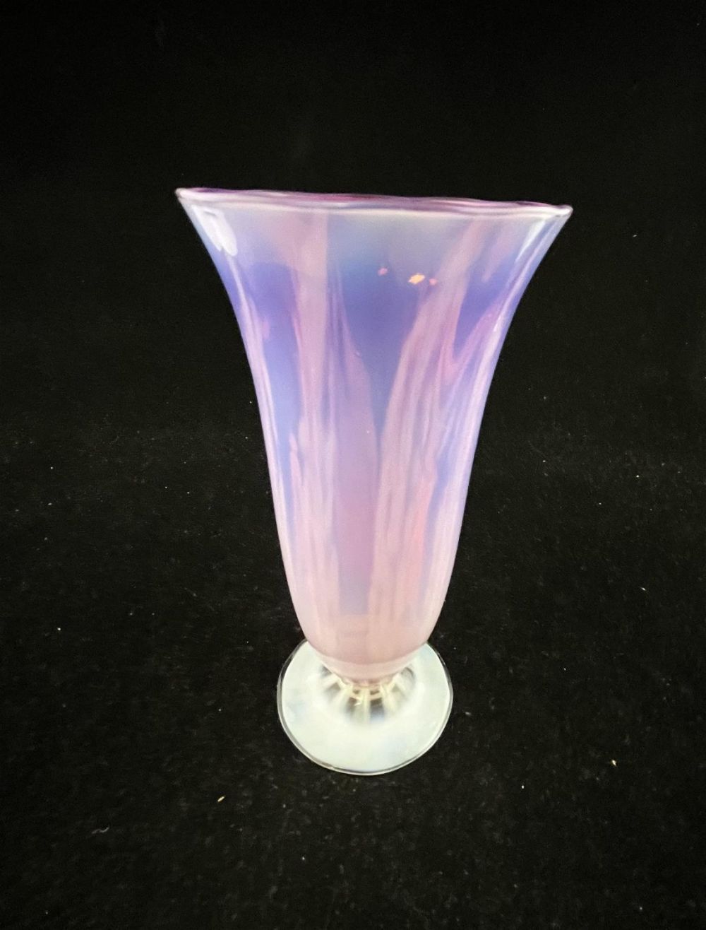 Lot 363: Tiffany Favrile Pastel parfait