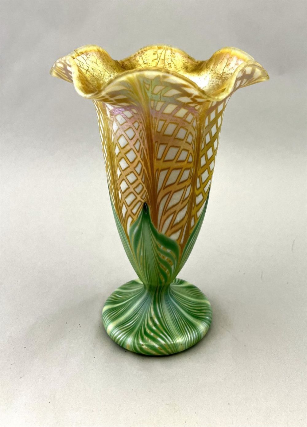 Lot 369: Quezal decorated art glass vase