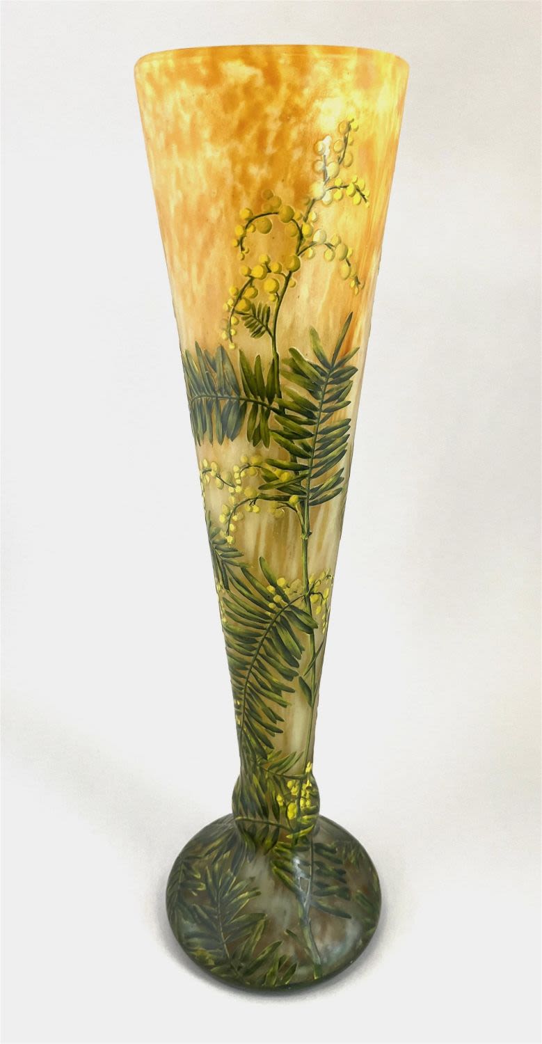 Lot 392: Daum Nancy French Cameo glass vase