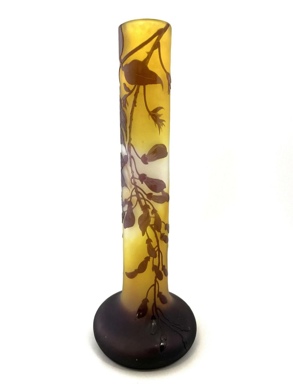 Lot 398: Galle French cameo stick vase