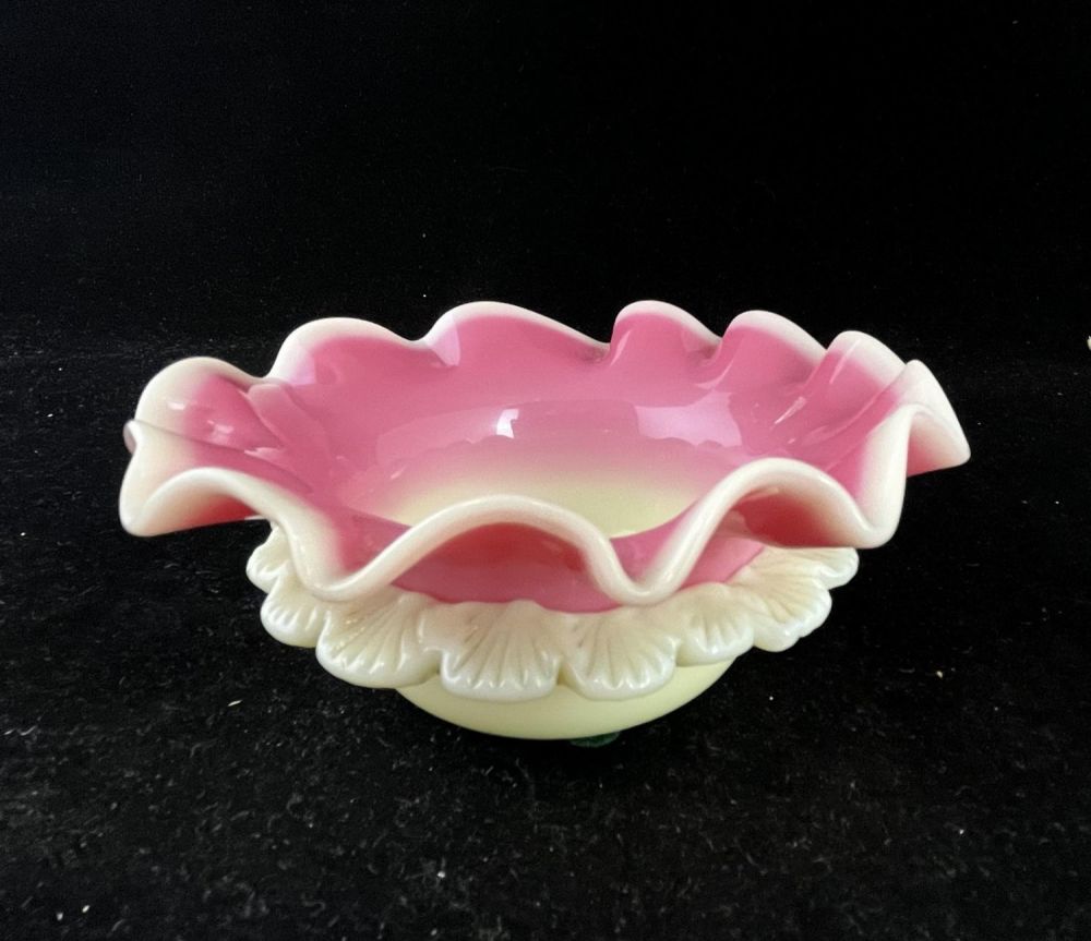 Lot 202: Mt. Washington glossy Burmese dish