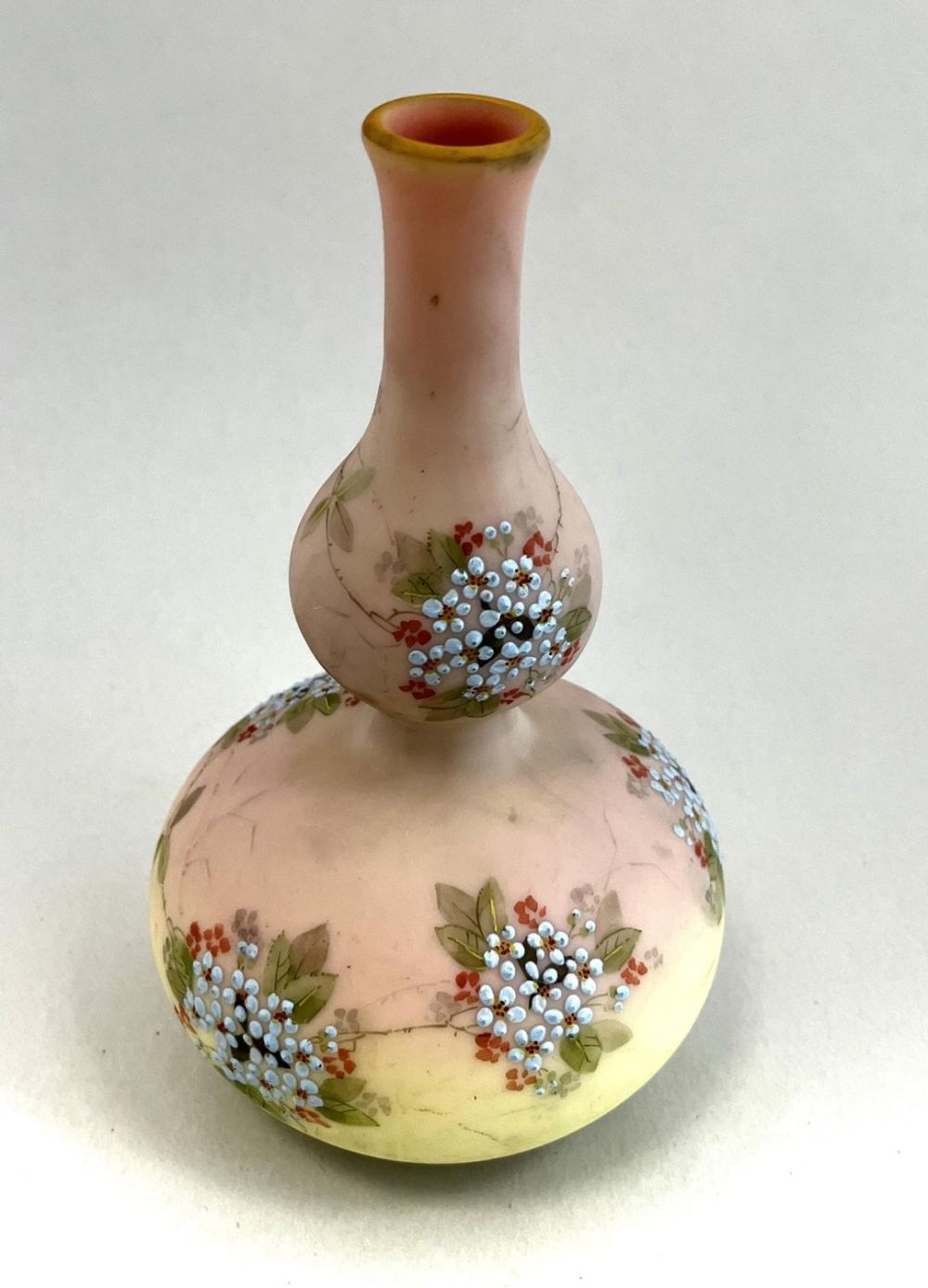 Lot 236: Mt. Washington Burmese glass vase
