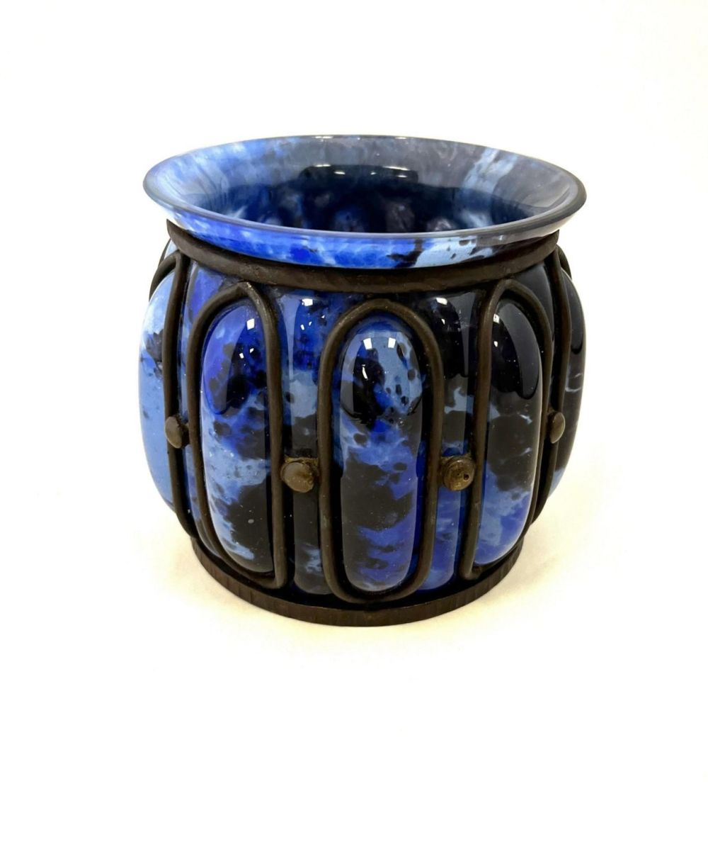 Lot 355: De Latte French art glass vase