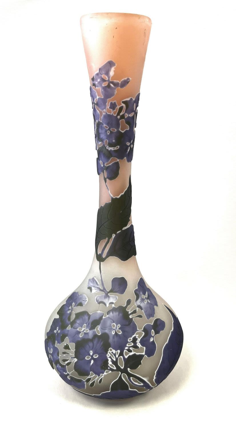 Lot 400: Galle French cameo glass vase