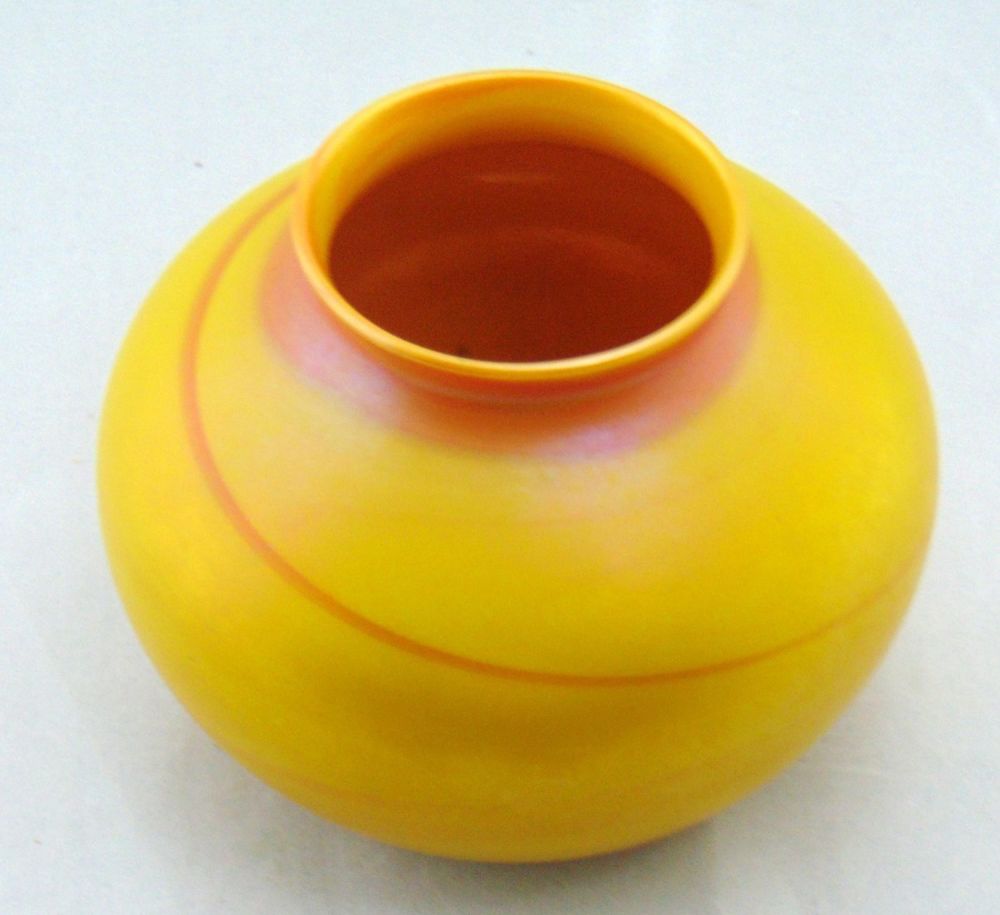 Lot 446: Charles Lotton yellow glass vase