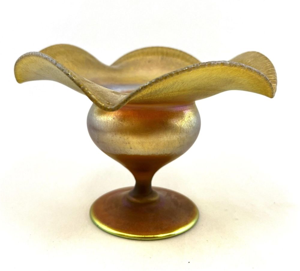 Lot 227: Tiffany Gold Favrile flower form vase
