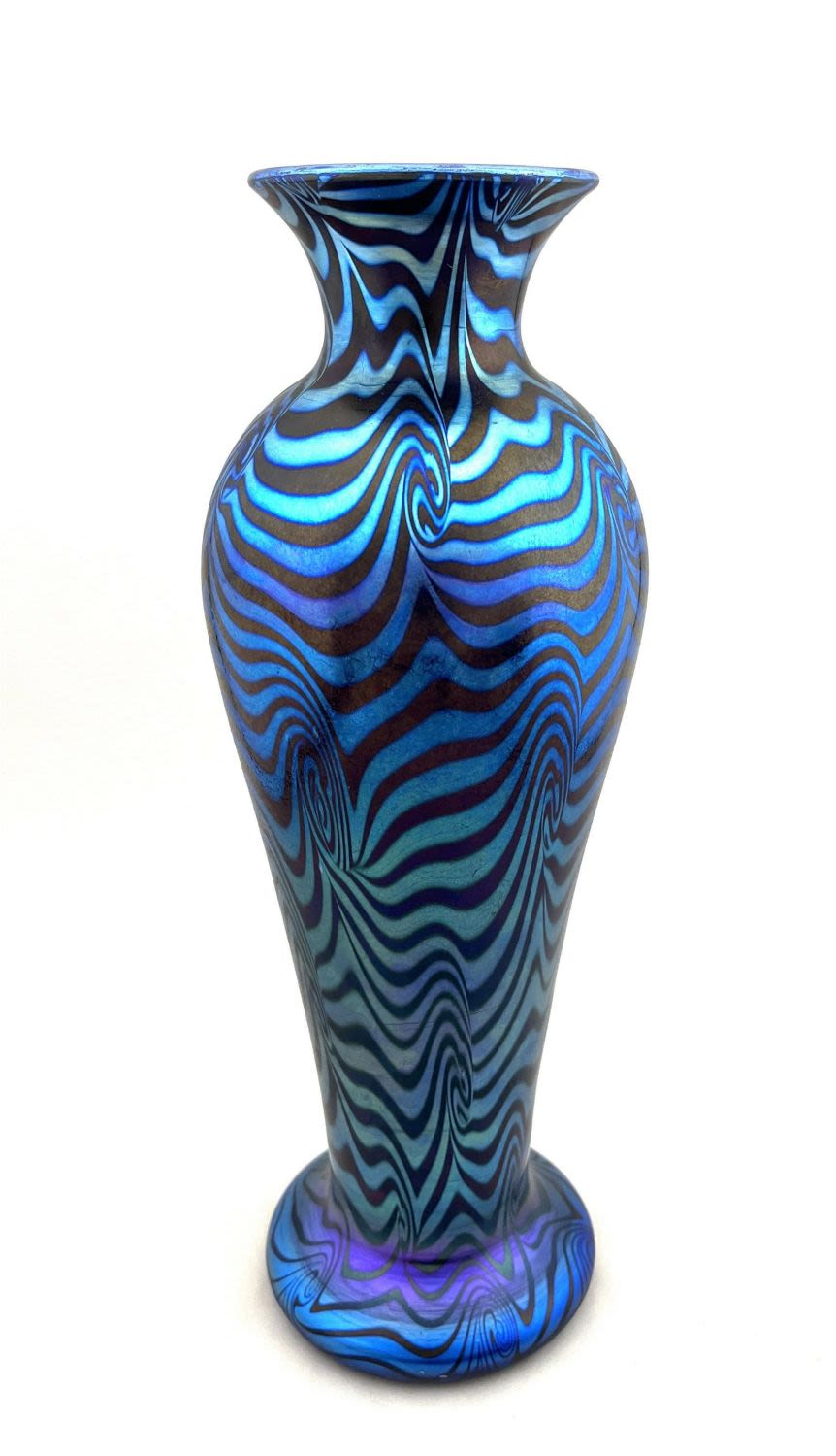 Lot 239: Durand King Tut glass vase