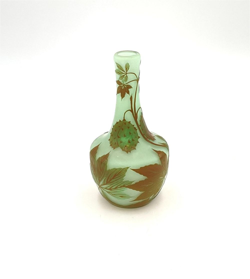 Lot 302: European cameo glass vase
