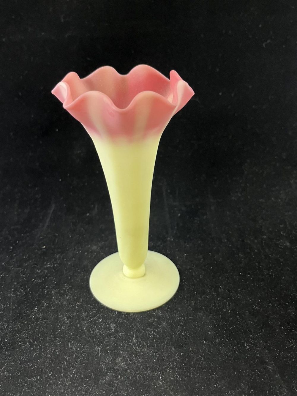 Lot 169: Burmese footed trumpet vase