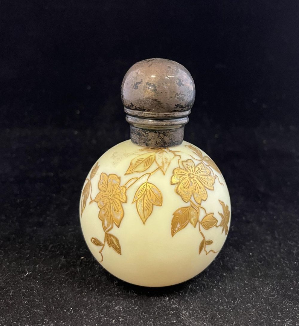 Lot 172: Webb satin glass perfume bottle
