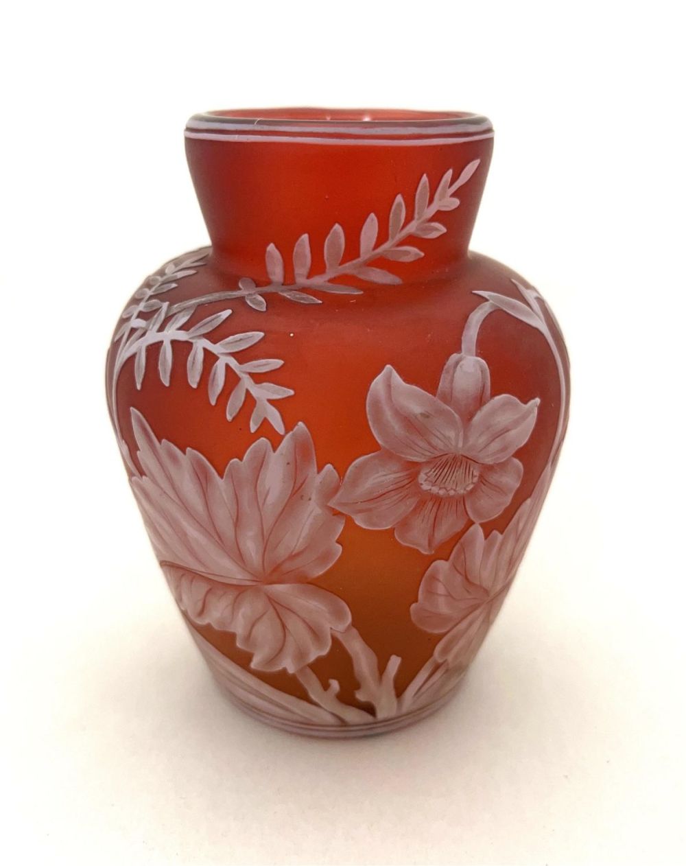 Lot 183: Raisin English cameo glass vase