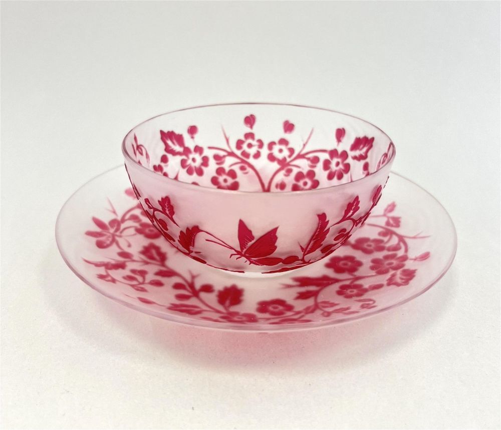 Lot 186: Stevens and Williams bowl and plate