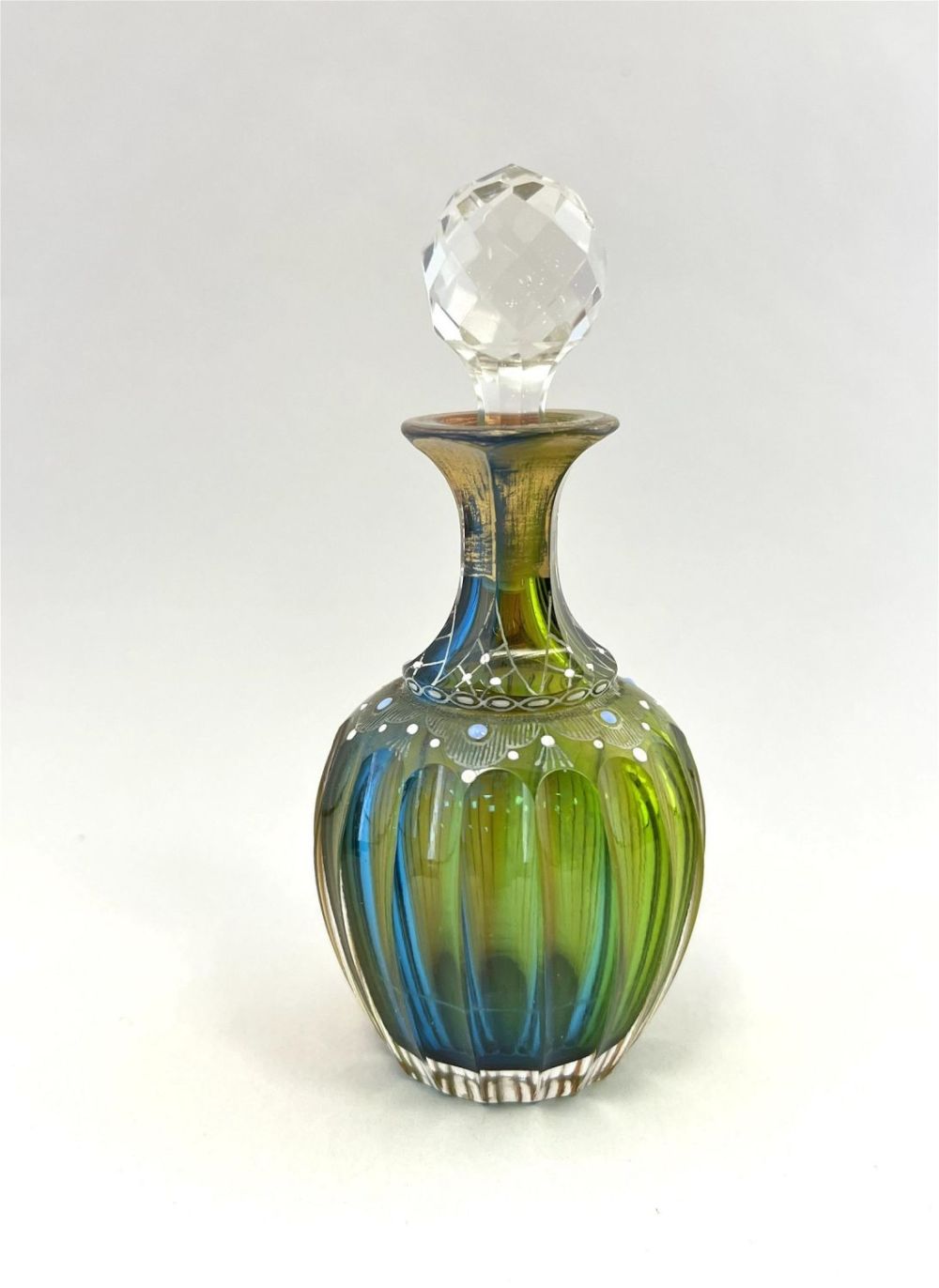 Lot 217: Faceted cut clear rainbow perfume
