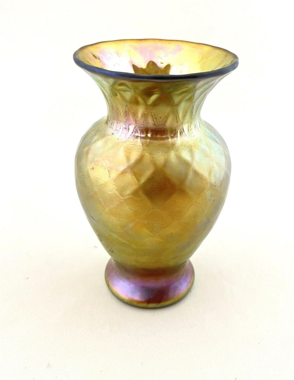 Lot 234: Steuben Gold Aurene glass vase