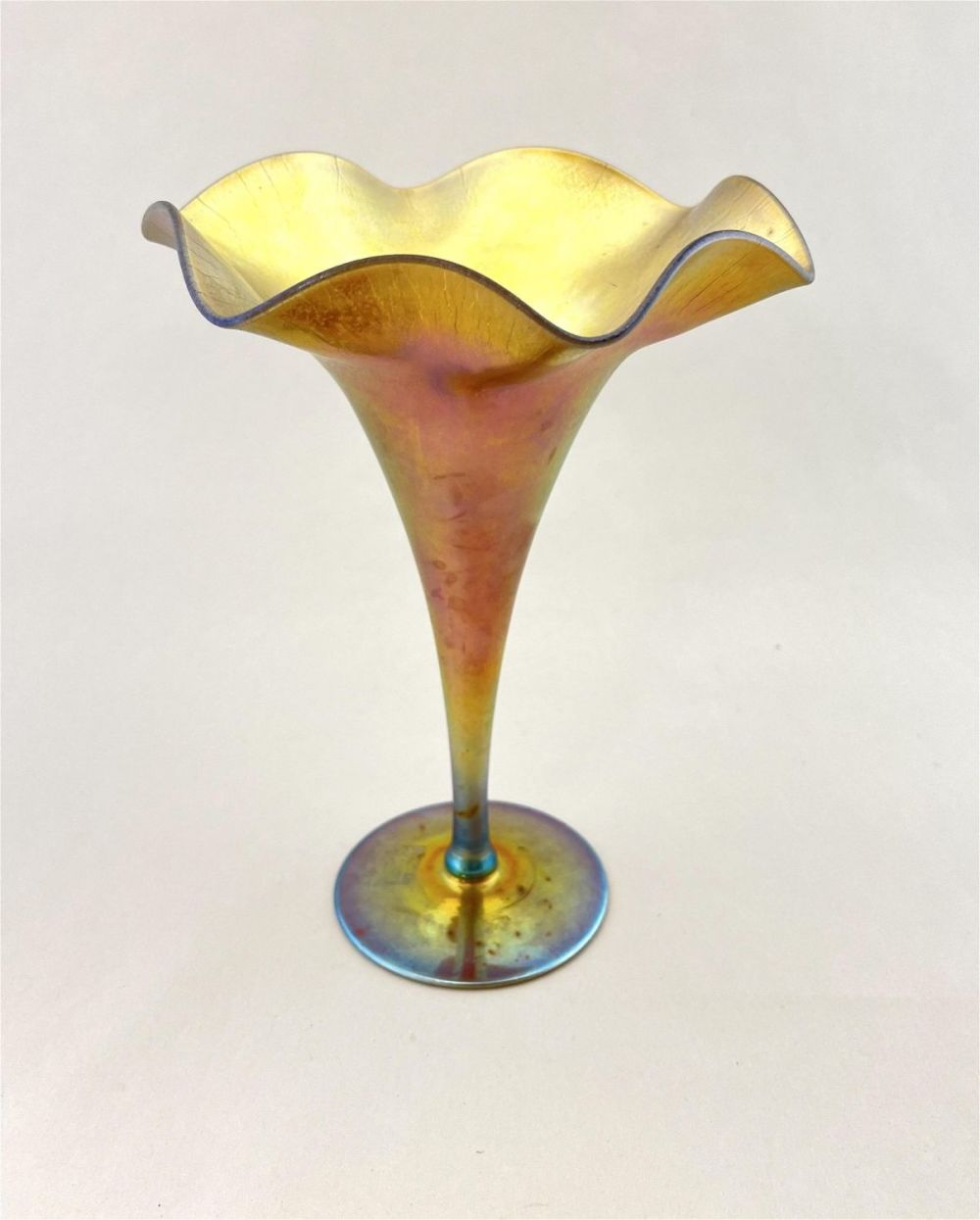 Lot 235: Steuben Gold Flower form vase