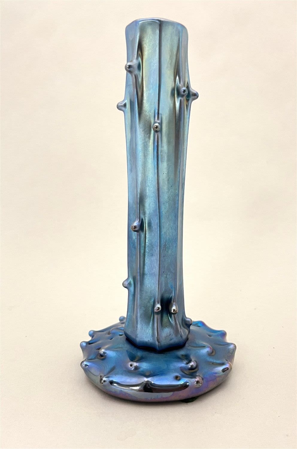 Lot 240: Steuben Blue Aurene stump vase