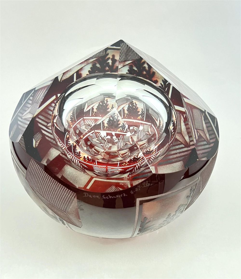 Lot 351: David Schwarz dome glass sculpture