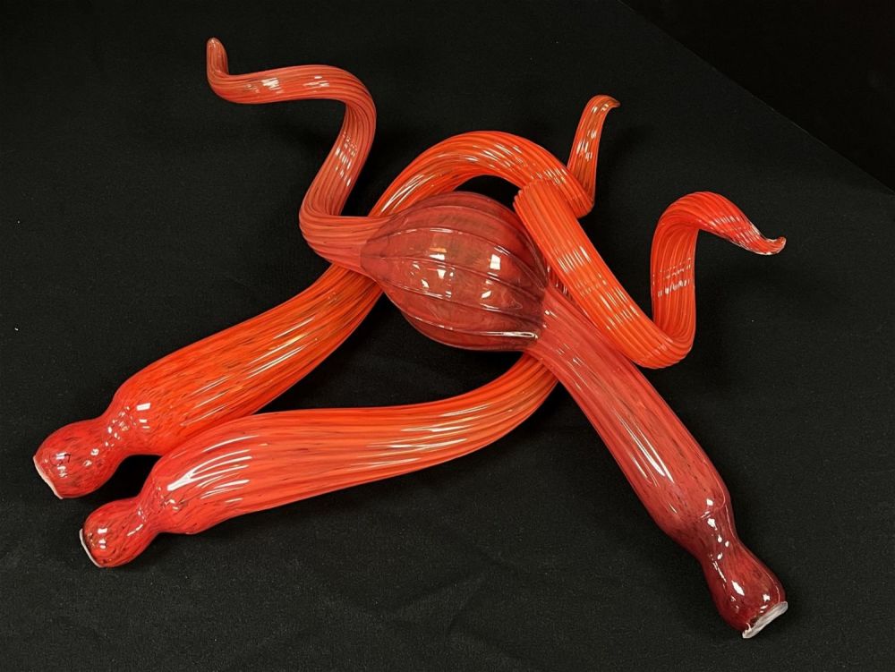 Lot 361: Chihuly chandelier arm sculpture