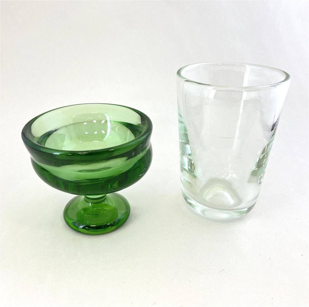 Lot 373: Two Dominick Labino glass vases