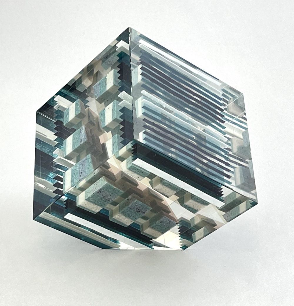 Lot 384: Jon Kuhn art glass cube