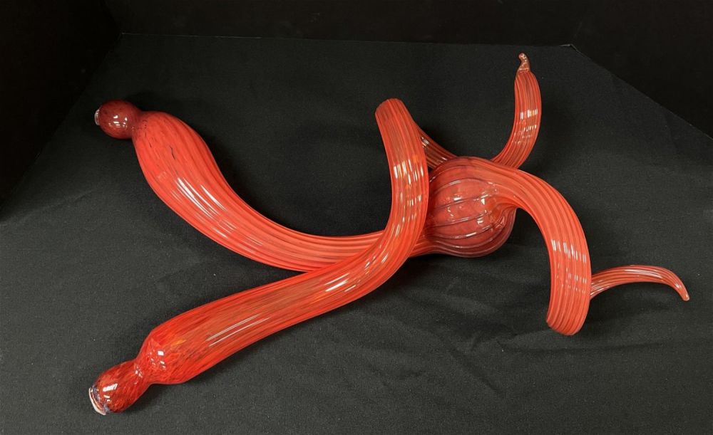 Lot 399: Chihuly chandelier arm sculpture