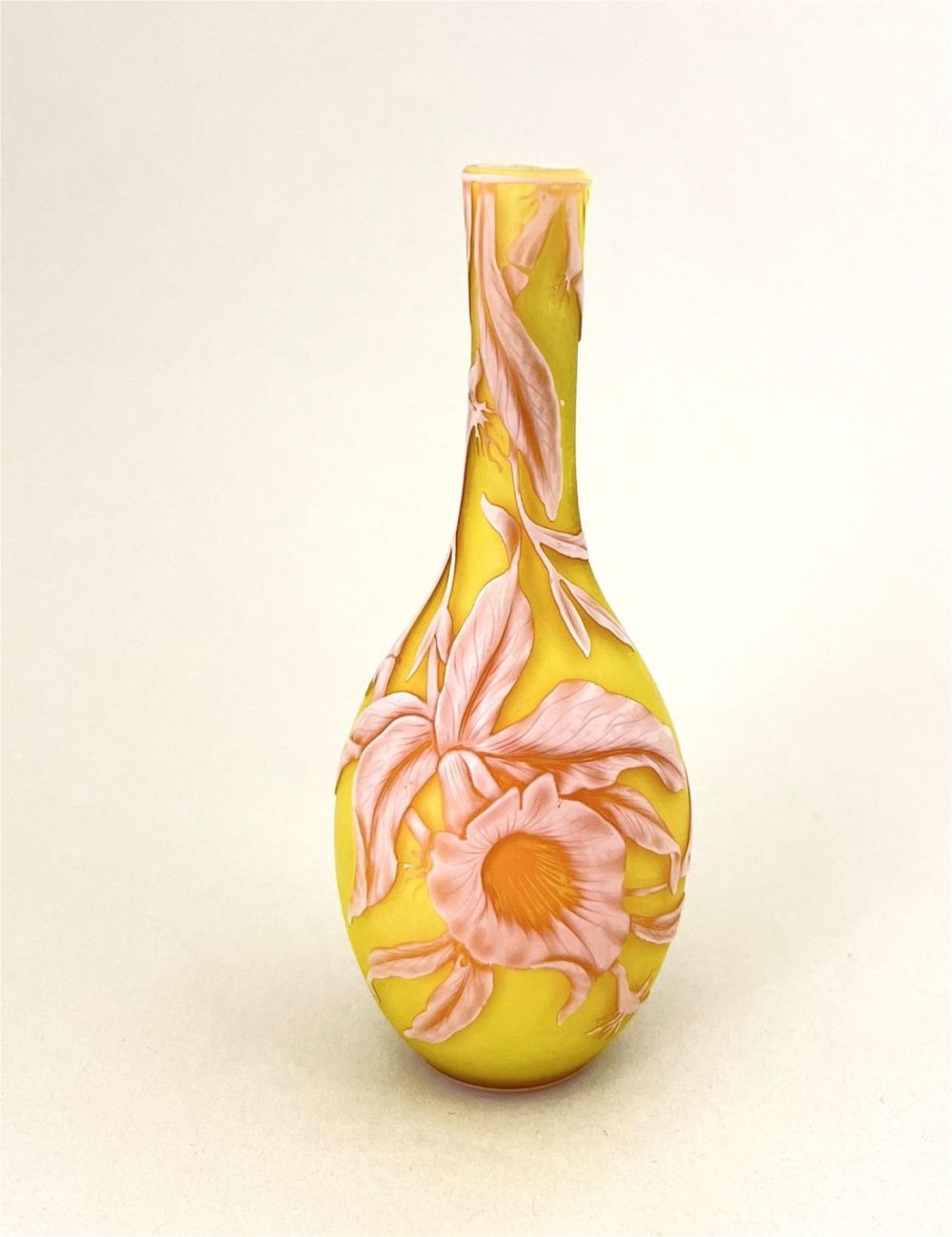 Lot 201: 3 color English cameo glass vase